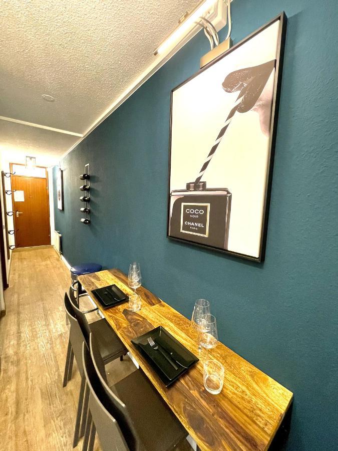 Boutique Apartment Am Bahnhof ไฟรบวร์กอิมไบรส์เกา ภายนอก รูปภาพ